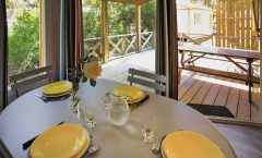 camping con restaurante costa oeste de corcega